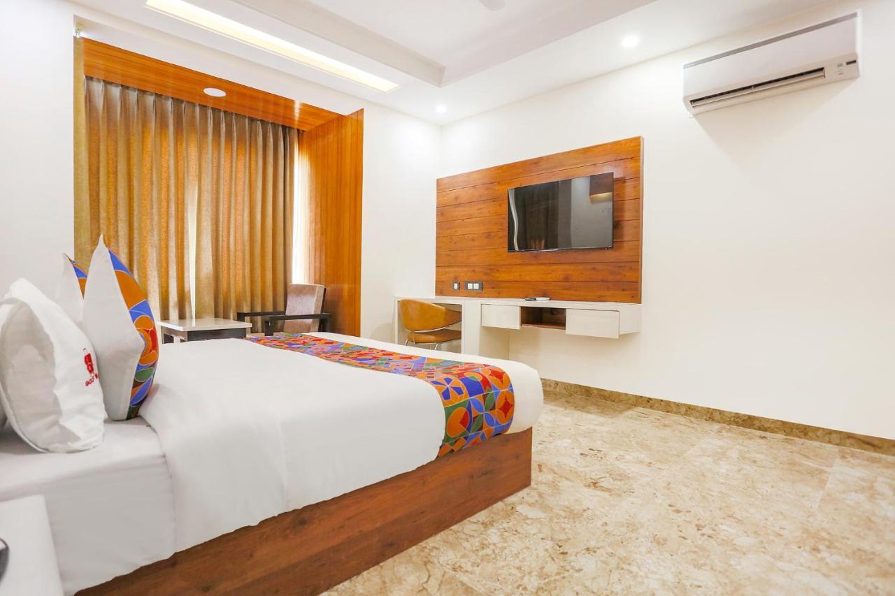 Fabhotel Golf Inn Golf Course Road Gurgaon Exterior foto